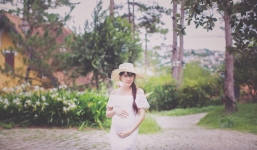 Vợ Lý Hải khoe bụng bầu 9 tháng trước khi 'lâm bồn'